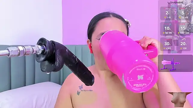 susan__bigass live cam on StripChat