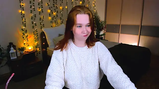 MooonlightSky live cam on StripChat