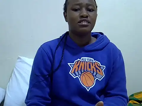 Petite_Ebony10 live cam on StripChat