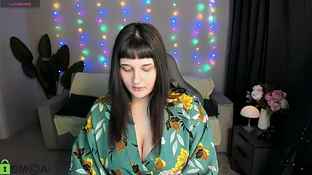 Mia__sensual live cam on StripChat