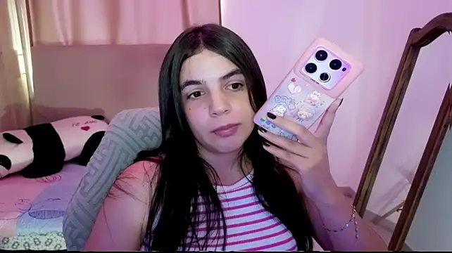 _elenna live cam on StripChat