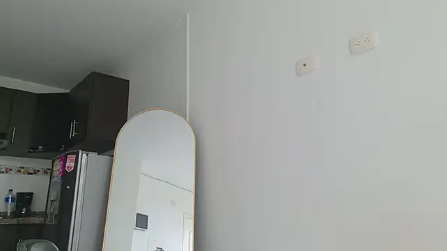 grey___27 live cam on StripChat