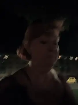 MissSilken live sex cam
