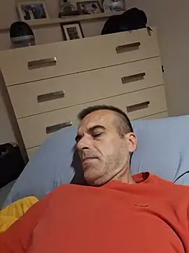 ionel12 live sex cam