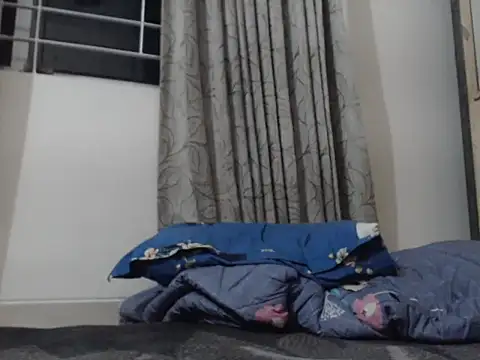 HOW70 live sex cam