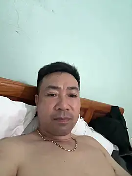 quachnhu1984 live sex cam