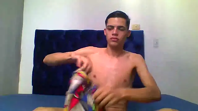 Latinos_2001 live sex cam