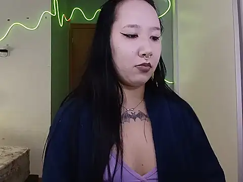 Japabaixinha live cam on StripChat