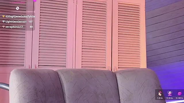 Katiaa_n live cam on StripChat