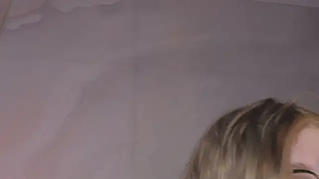NellyOrion live cam on StripChat