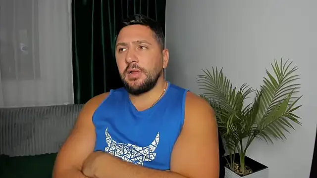 Gold_Alpha_Boy live cam on StripChat