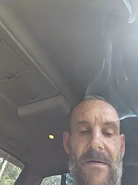 Hungwell1515 live sex cam
