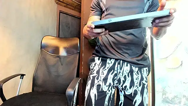 NicolasStonee live sex cam