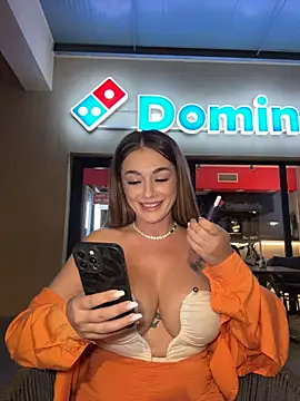 IsabellaEtthan live sex cam
