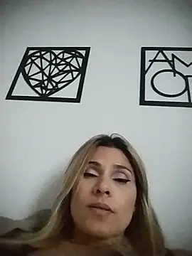 thayany live sex cam