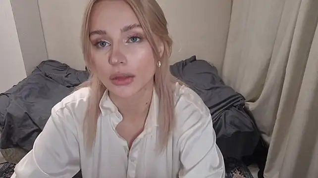 BloomMoon live sex cam