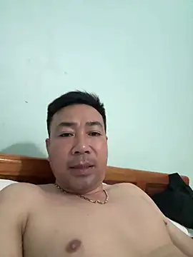 quachnhu1984 live sex cam