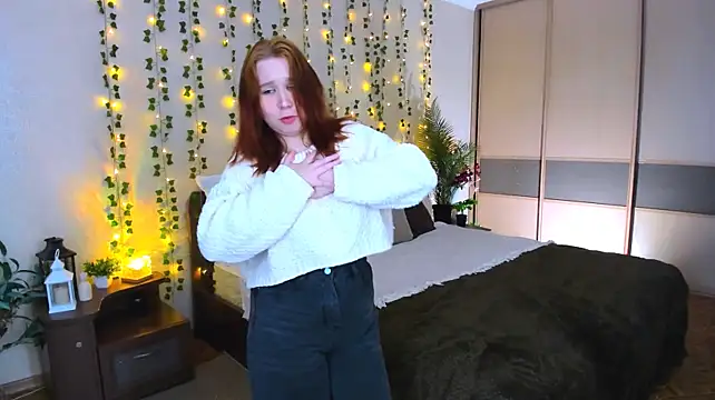 MooonlightSky live cam on StripChat