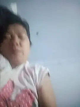 TropicalFlower live cam