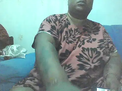 fat_ebonyqueen live cam on StripChat
