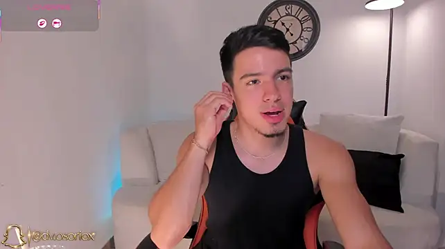 david_osoriox live cam on StripChat