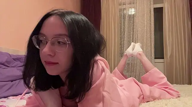 EvaRavelle live cam on StripChat