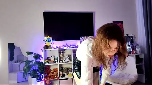 TamalaNease live cam on StripChat