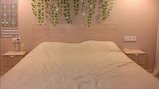 AstraMist live cam on StripChat