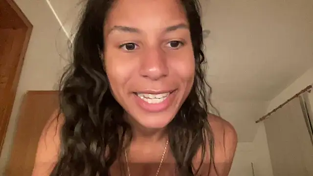 YaraEstelle live sex cam
