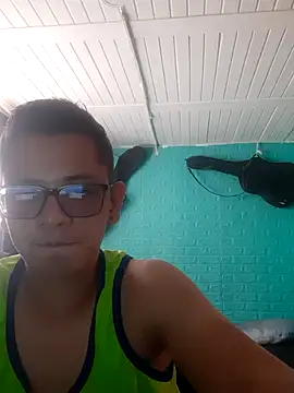 mikeuq71 live cam on StripChat