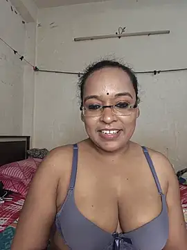 naughtymia06 live sex cam