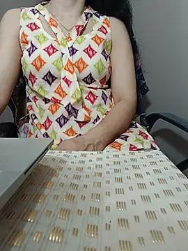 Chanchal--Navya live cam on StripChat