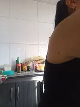 valeriapinter live cam on StripChat