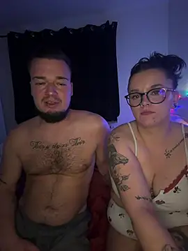 Twomuchtrouble live sex cam