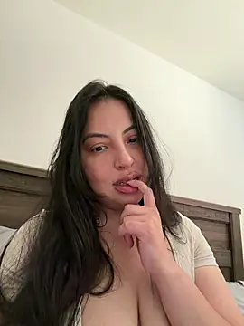 JanessaAfterDark live cam on StripChat
