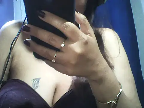 layanah12 live sex cam