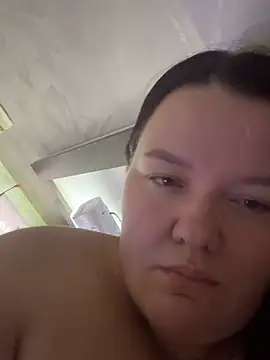 SunnyLeila2101 live cam on StripChat