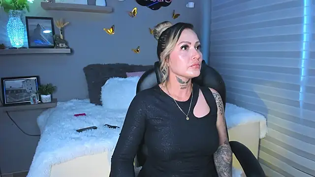 Alexasmith06 live cam on StripChat
