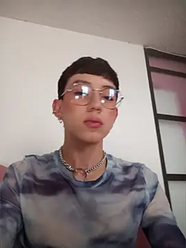 andy_0096 live cam on StripChat