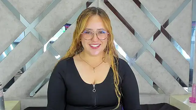 Luna_Celeste__ live cam on StripChat