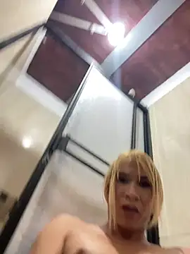 Astrid_Porno live sex cam