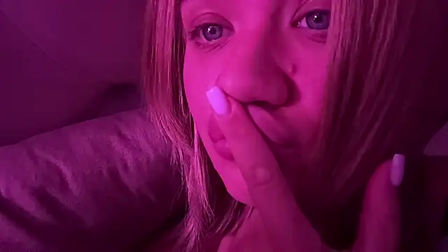 Kaderii1 live sex cam