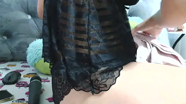 Mila_99 live cam on StripChat