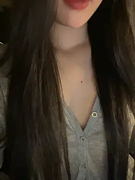 Elise68 live cam on StripChat