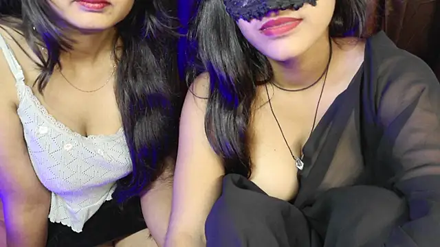 Awesome_Riya live cam on StripChat