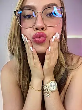 AmberMunroe live cam on StripChat
