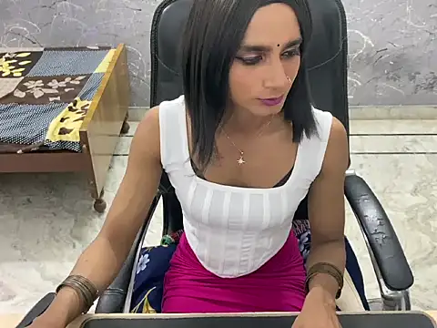 LuvLayla live sex cam