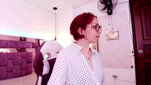 stephaniesun_ live cam on StripChat