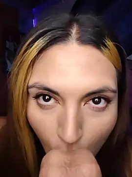 Renartt live cam on StripChat