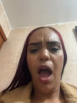 Sara-77 live cam on StripChat